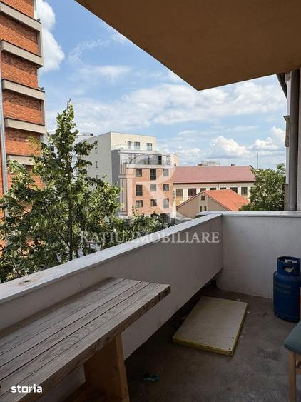 Apartament cu 3 camere în Central