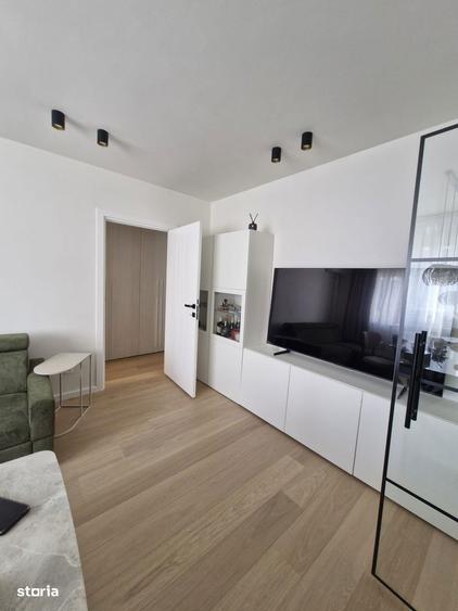 Apartament cu 2 camere semidecomandat în Calea București