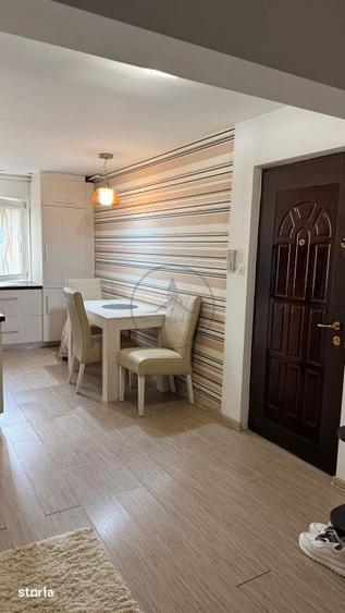 Apartament cu 3 camere decomandat în Ștefan cel Mare