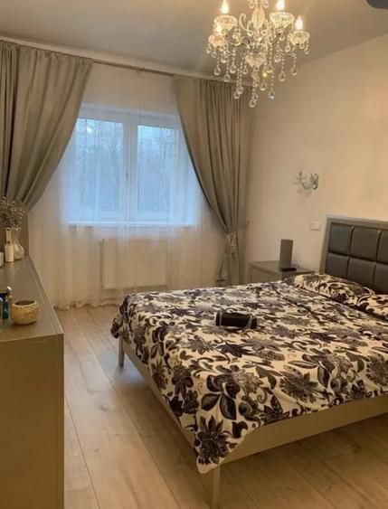 Apartament cu 3 camere decomandat, mobilat în P-ța Muncii