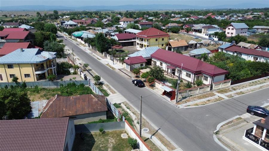 Teren Construcții intravilan de 4699 mp, în Milcovul