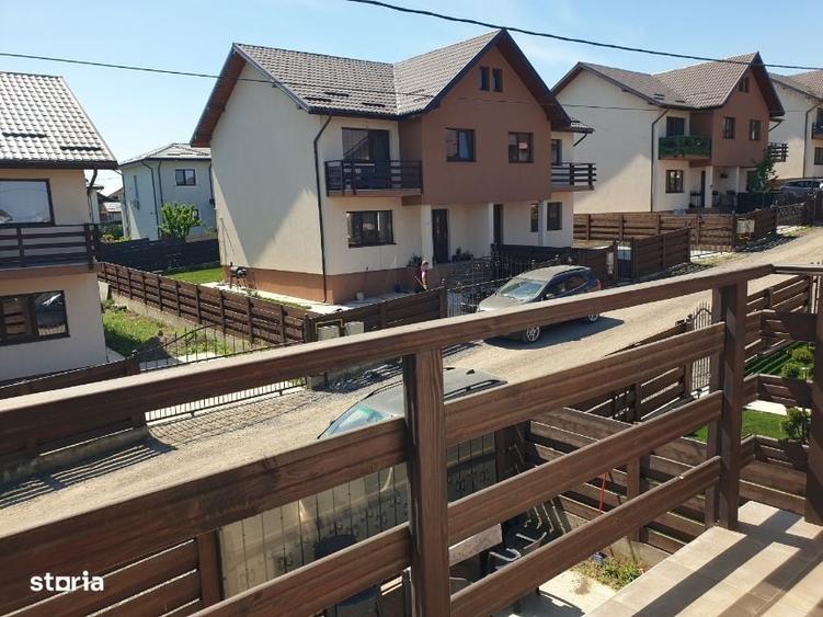 Casă cu 4 camere în Rediu
