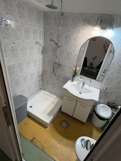 Apartament cu 2 camere decomandat, mobilat în Central — fotografia 3