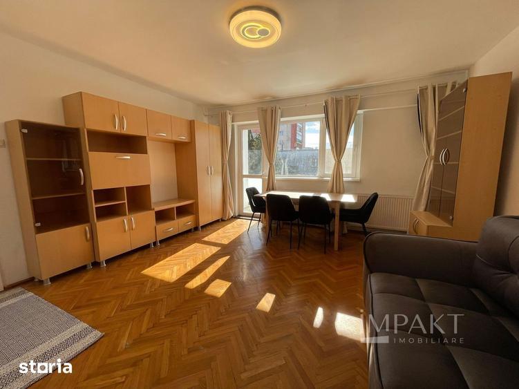 Apartament cu 3 camere decomandat, mobilat în Plopilor