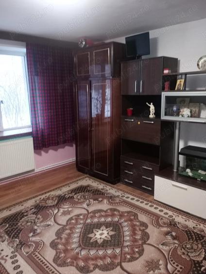 Apartament cu 4 camere decomandat în Dărmănești
