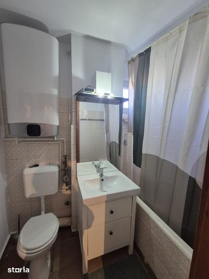 Apartament cu 2 camere în Tei