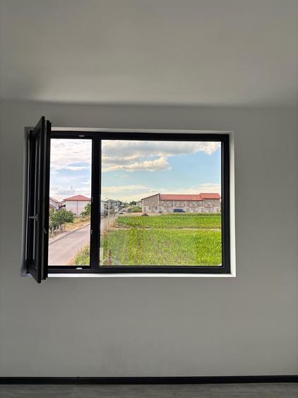 Casă cu 4 camere în Valea Lupului