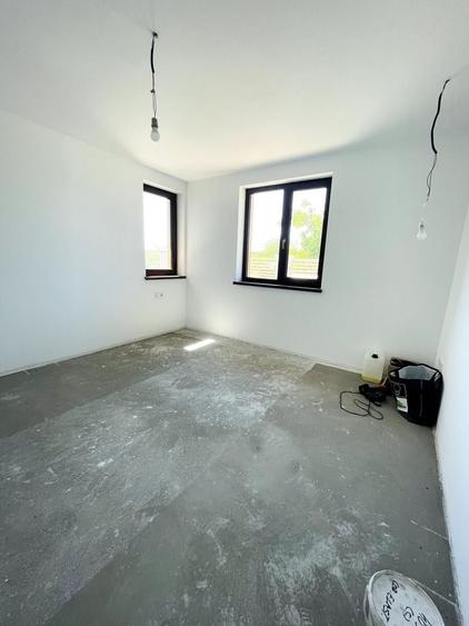 Casă individuală cu 3 camere cu Canalizare în Cihei
