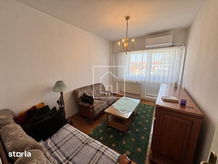 Apartament cu 4 camere decomandat în Turnișor