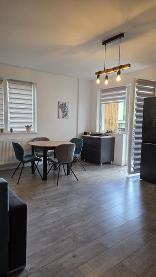 Apartament cu 2 camere semidecomandat în Florești