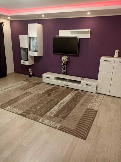 Inchiriez apartament 3 camere, zona soarelui - 8