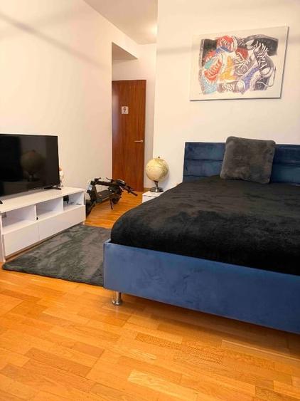 Apartament cu 4 camere decomandat, mobilat în Exterior Vest