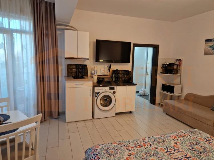Apartament cu 2 camere semidecomandat, mobilat în Mamaia-Sat