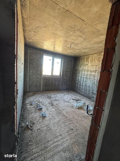 Casă cu 3 camere cu Teren 300 Mp în Sânmartin