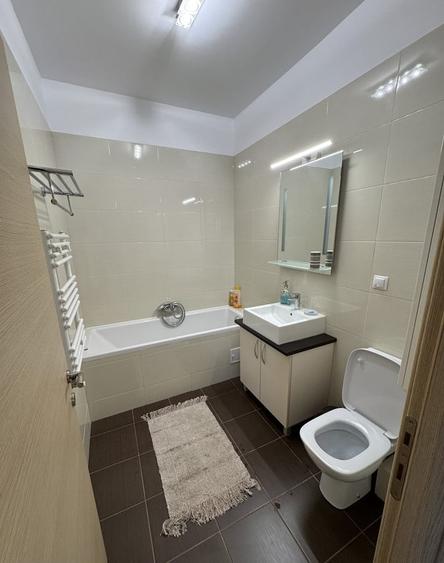 Apartament cu 2 camere semidecomandat, mobilat în Basarab