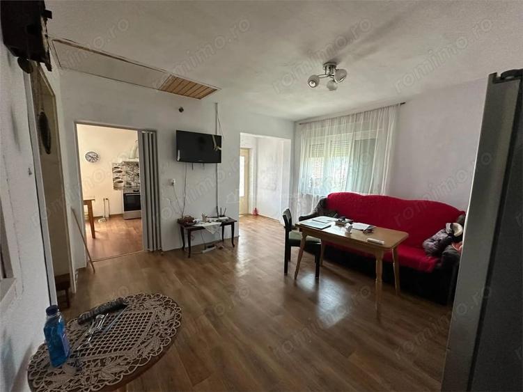 Casă cu Teren 1438 Mp în Central