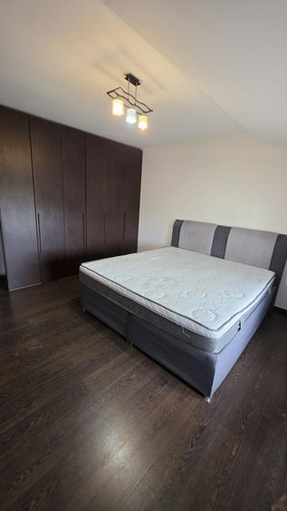 Apartament cu 2 camere semidecomandat în Bariera Vâlcii