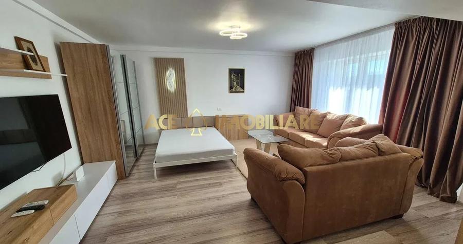 Garsonieră decomandată, mobilată în Decebal