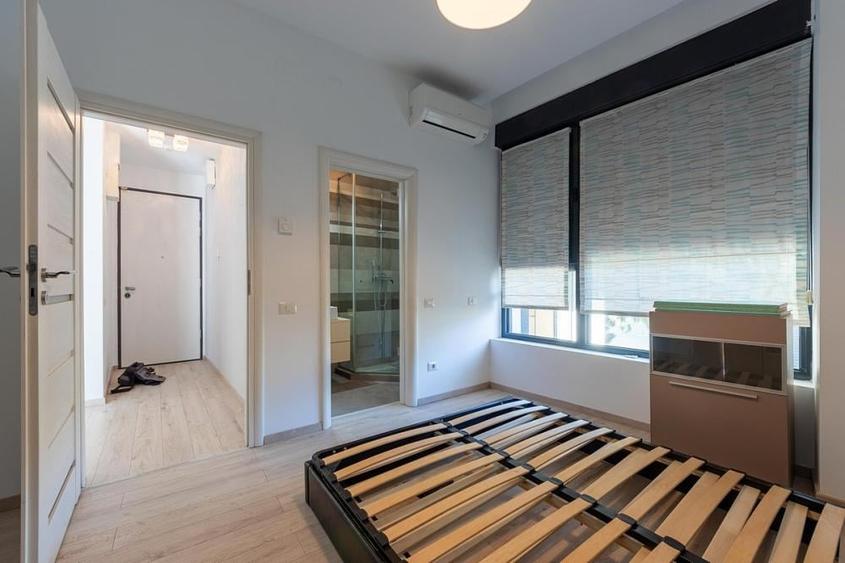 Apartament cu 5 camere în Banu Manta
