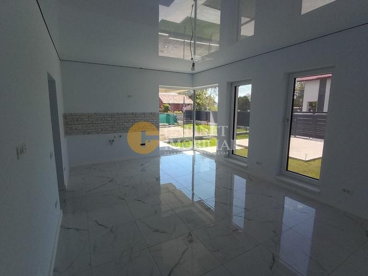 Casă individuală cu 3 camere cu Canalizare în Dancu
