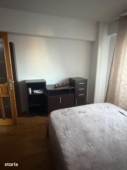 Apartament cu 3 camere în George Enescu
