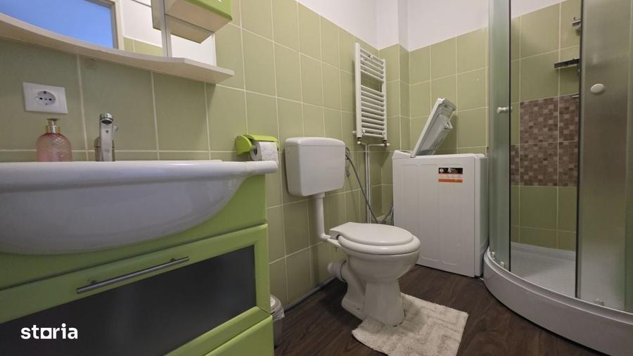 Apartament cu 3 camere în Vasile Aaron