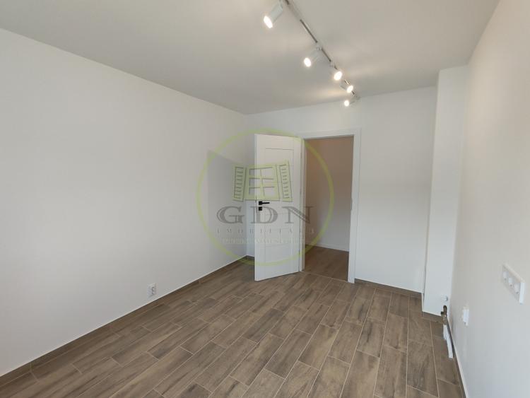 Apartament cu 3 camere decomandat în Ștrand