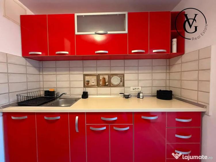 Apartament cu 3 camere decomandat în Faleza Nord