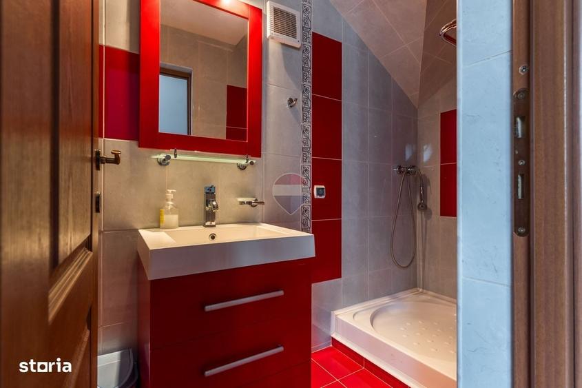 Casă cu 4 camere în Bucium