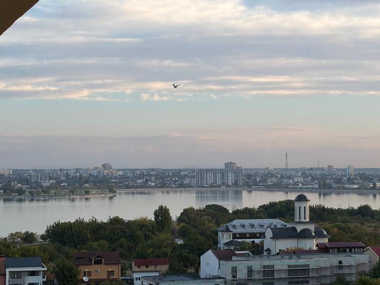 Apartament cu 2 camere decomandat în Militari