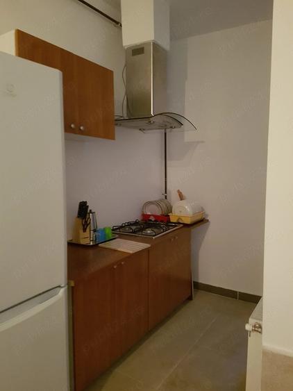 Apartament cu 6 camere decomandat în Central
