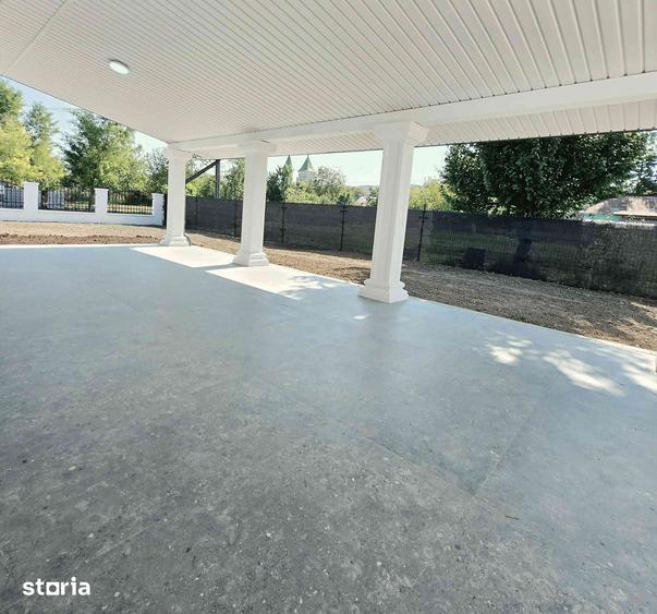 Casă cu 4 camere cu Teren 900 Mp în Podu Roș