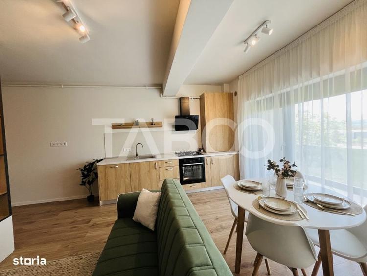Apartament cu 5 camere decomandat în Cristian