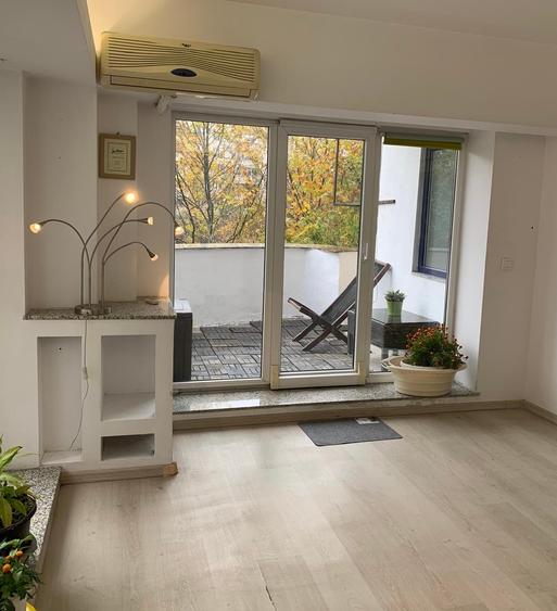 Apartament cu 3 camere decomandat în Unirii
