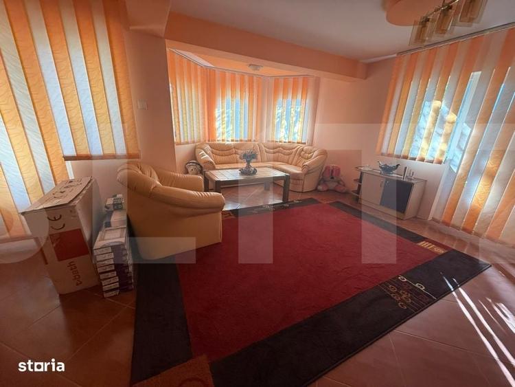 Casă cu 4 camere cu Teren 2433 Mp în Corni
