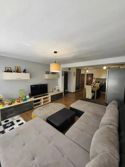 Apartament cu 3 camere, mobilat în Giroc