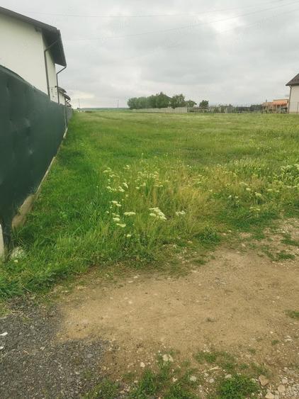 Teren de 920 mp, în Strejnicu
