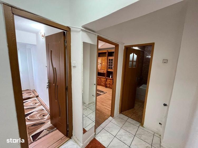 Garsonieră decomandată în Central