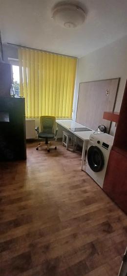 Apartament cu 2 camere decomandat în P-ța Mihai Viteazul