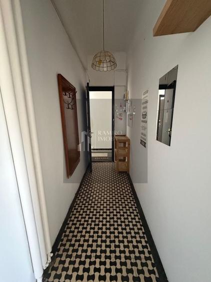 Garsonieră decomandată în P-ța Romană