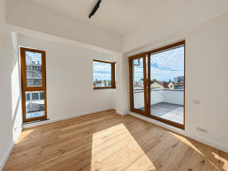 Apartament cu 4 camere decomandat, mobilat în Domenii