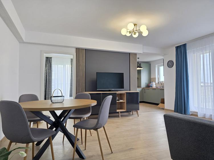 Apartament cu 3 camere decomandat în Sânpetru