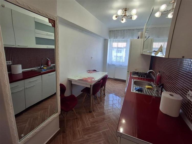 Apartament 2 camere decomandat zona Centrala - 13