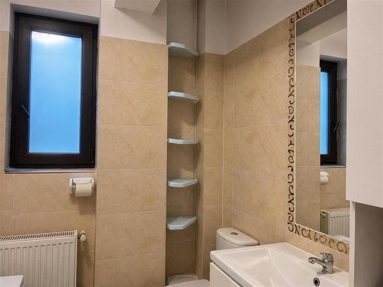 Apartament cu 2 camere decomandat, mobilat în Aeroport