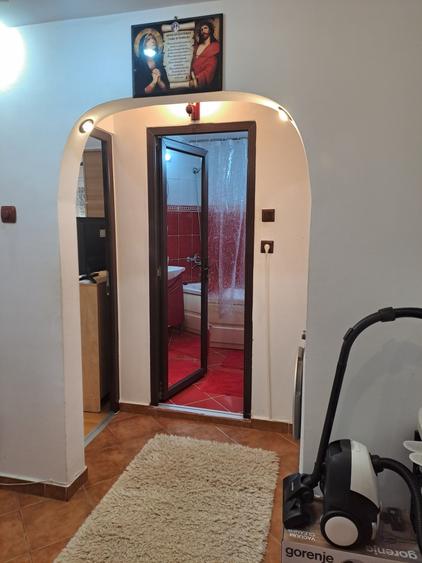 Casă cu 2 camere în Școlilor