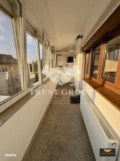 Apartament cu 3 camere decomandat în Domenii