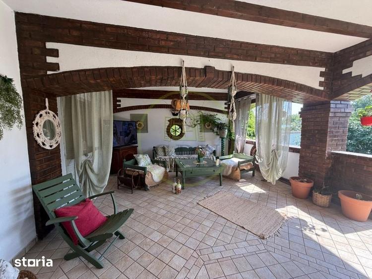 Casă cu 6 camere cu Teren 1920 Mp în Coșoveni