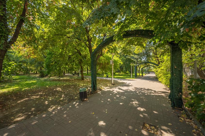 Apartament cu 2 camere semidecomandat în Giulești