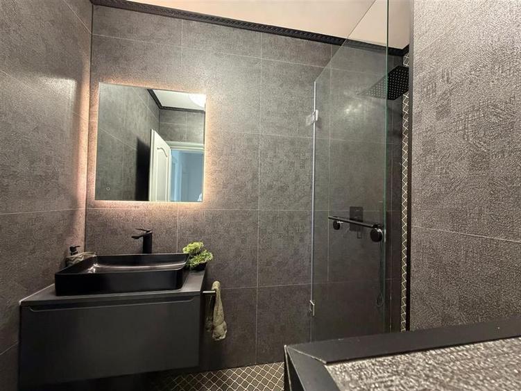 Apartament cu 3 camere decomandat, mobilat în Șelimbăr