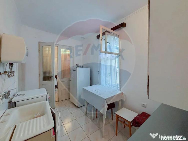 Casă cu 5 camere cu Teren 446 Mp în Ultracentral